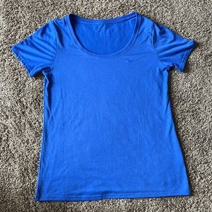 Nike dri fit scoop neck